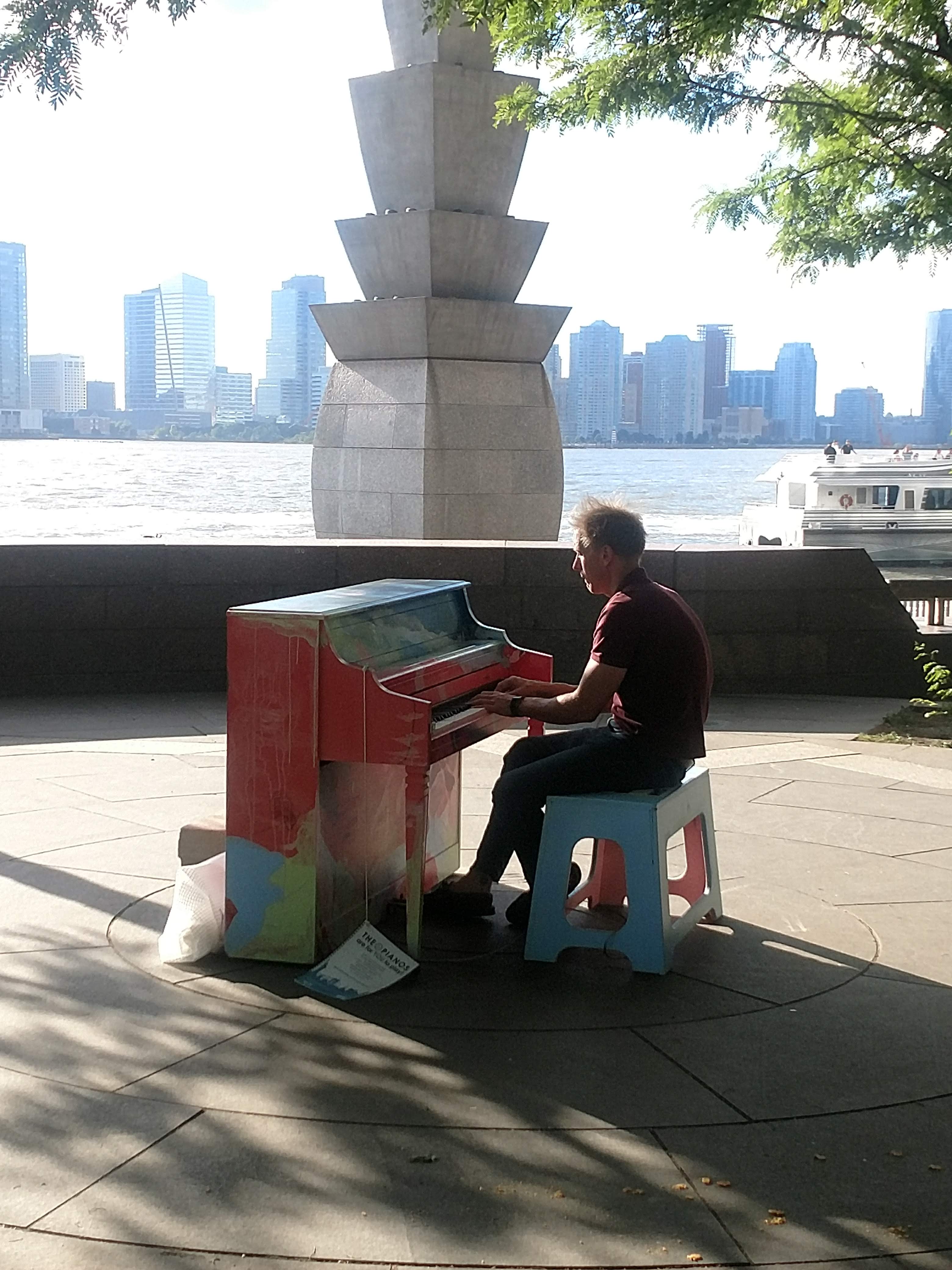 Piano Man, Battery Park